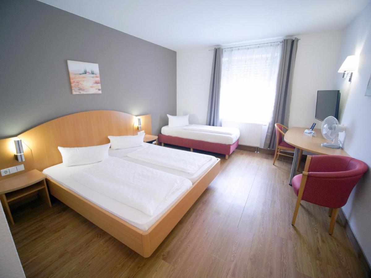Hotel Sunparc - Shuttle Zum Europa-Park Rust 4Km & Rulantica 2Km Ringsheim Exterior photo